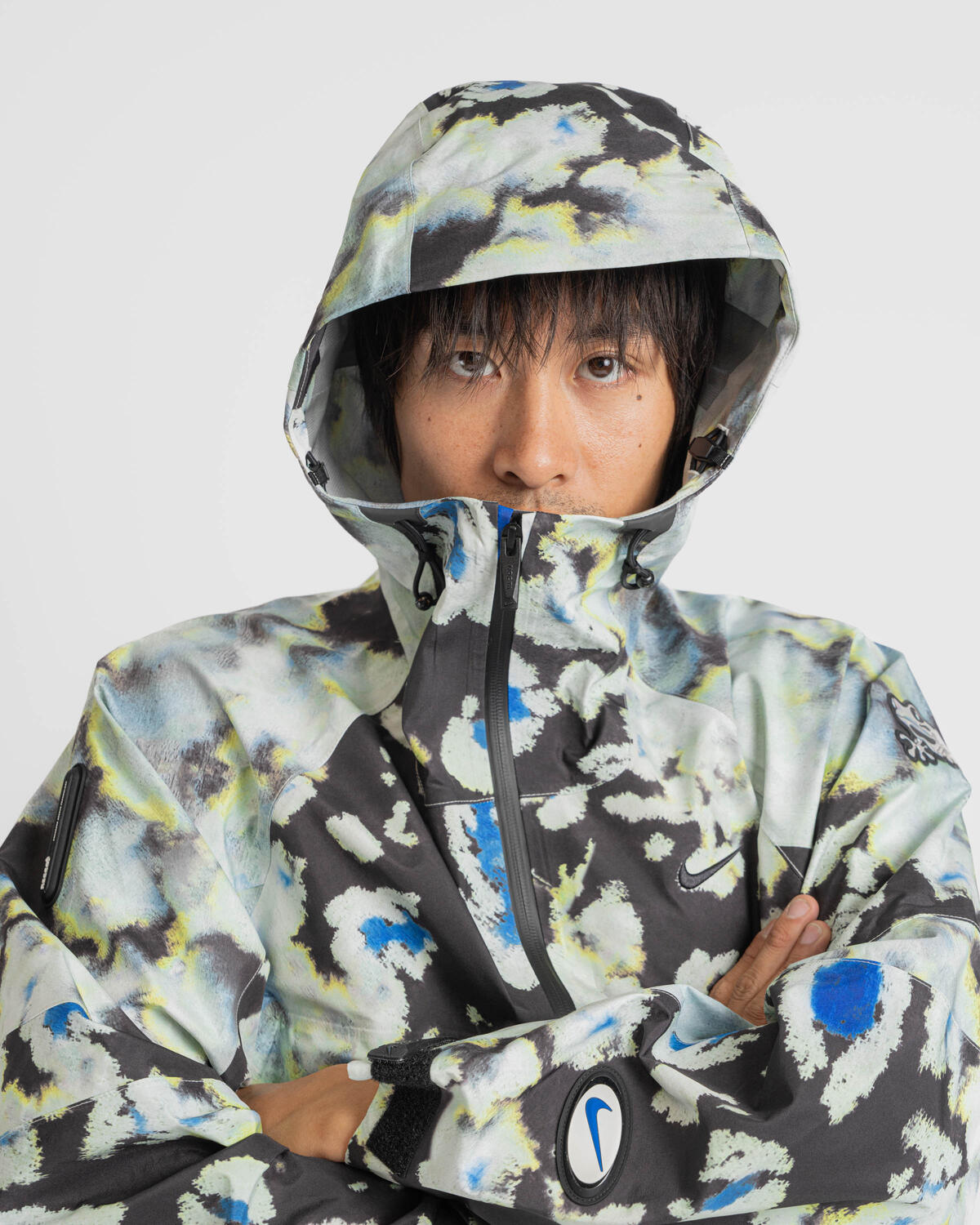 nike off white camo jacket