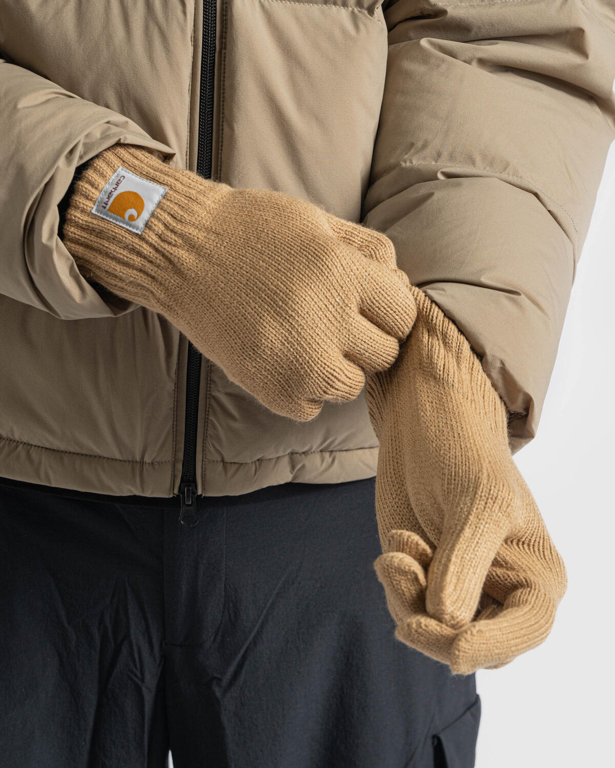 Carhartt WIP Watch Gloves Acrylic Black - Image 3