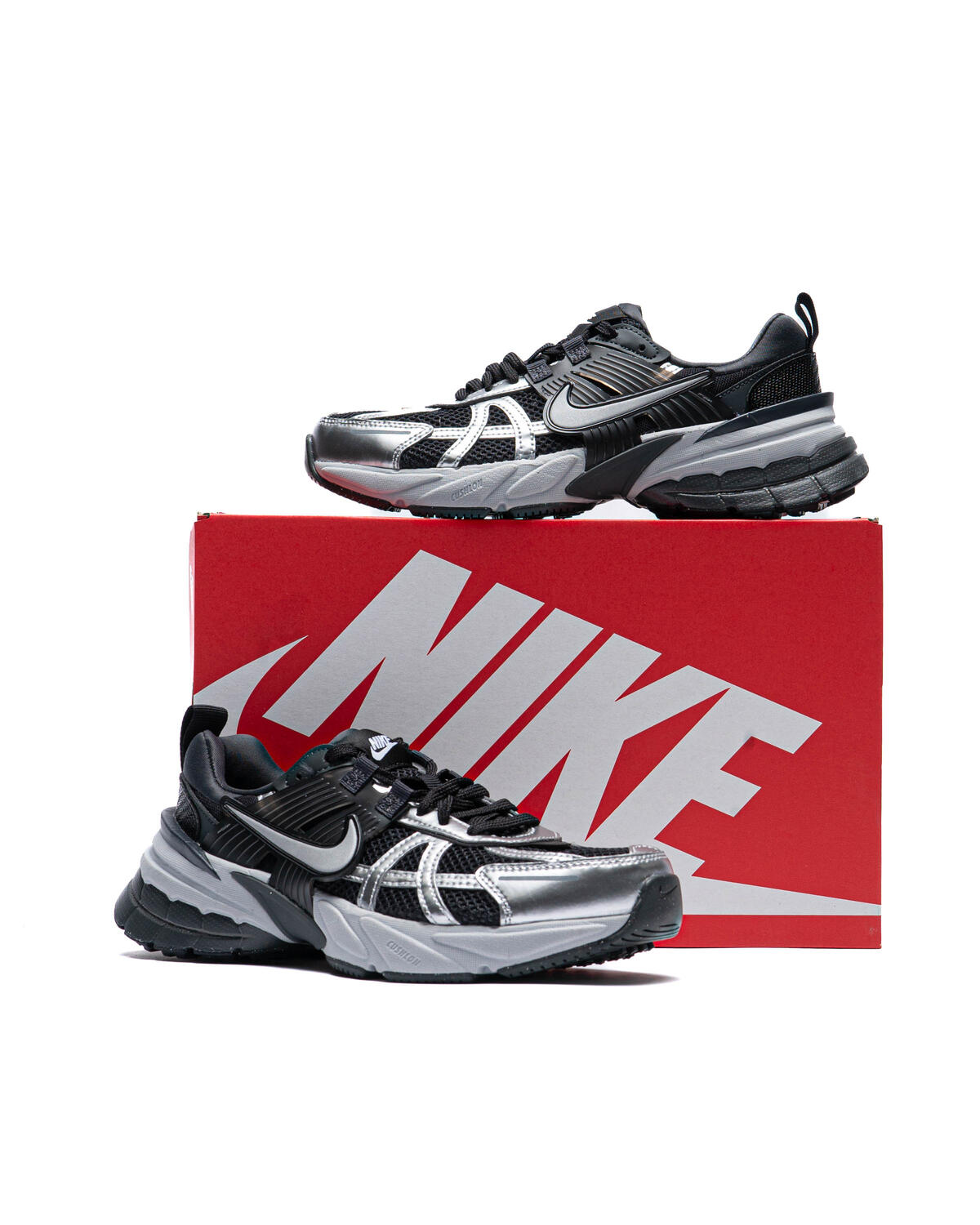 Nike V2K Run Women's Shoes Black Metallic Silver - Image 31