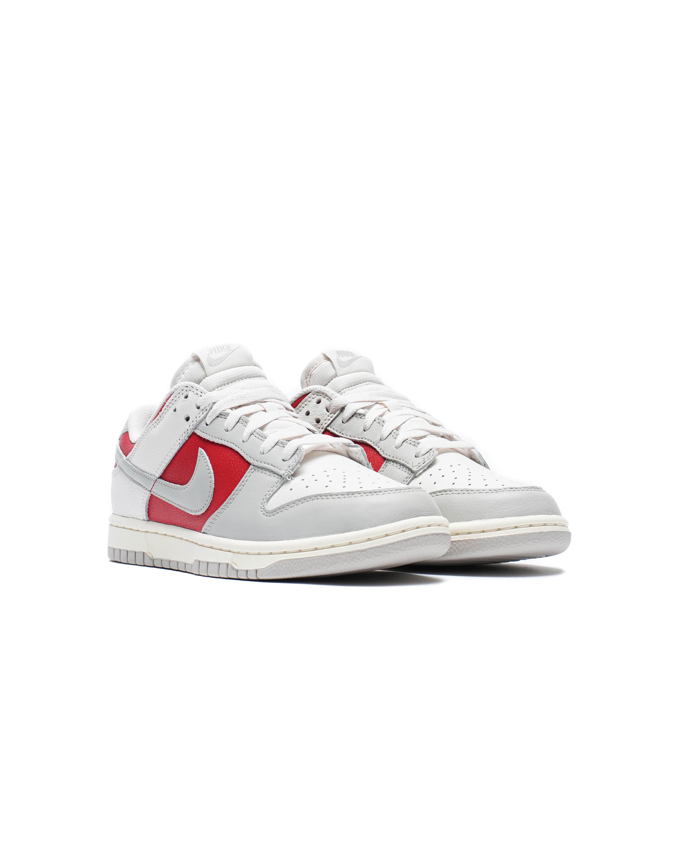 Nike Dunk Low Retro Phantom light Iron ore/Gym Red Shoes HJ9093-030 Nike Dunk Low Retro Phantom/Gym Red review& On foot - YouTube main image 2