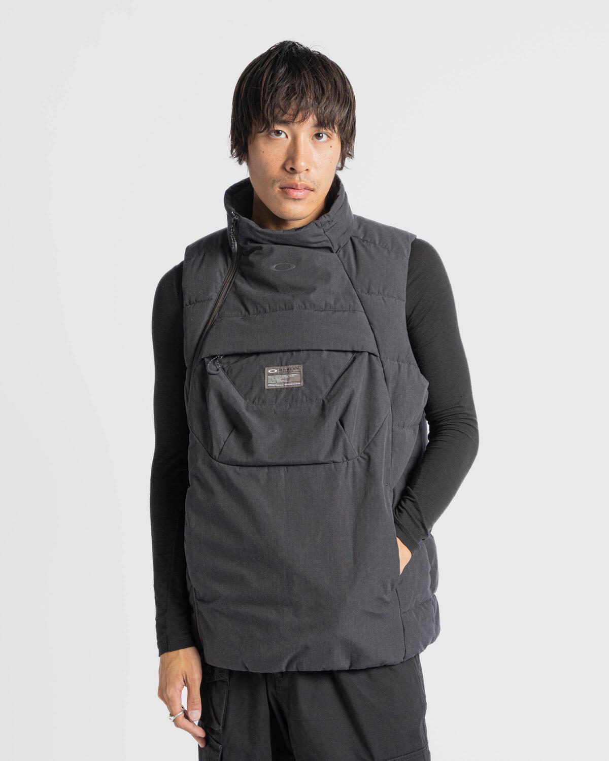Oakley FGL Puffer Ins Vest - Image 4