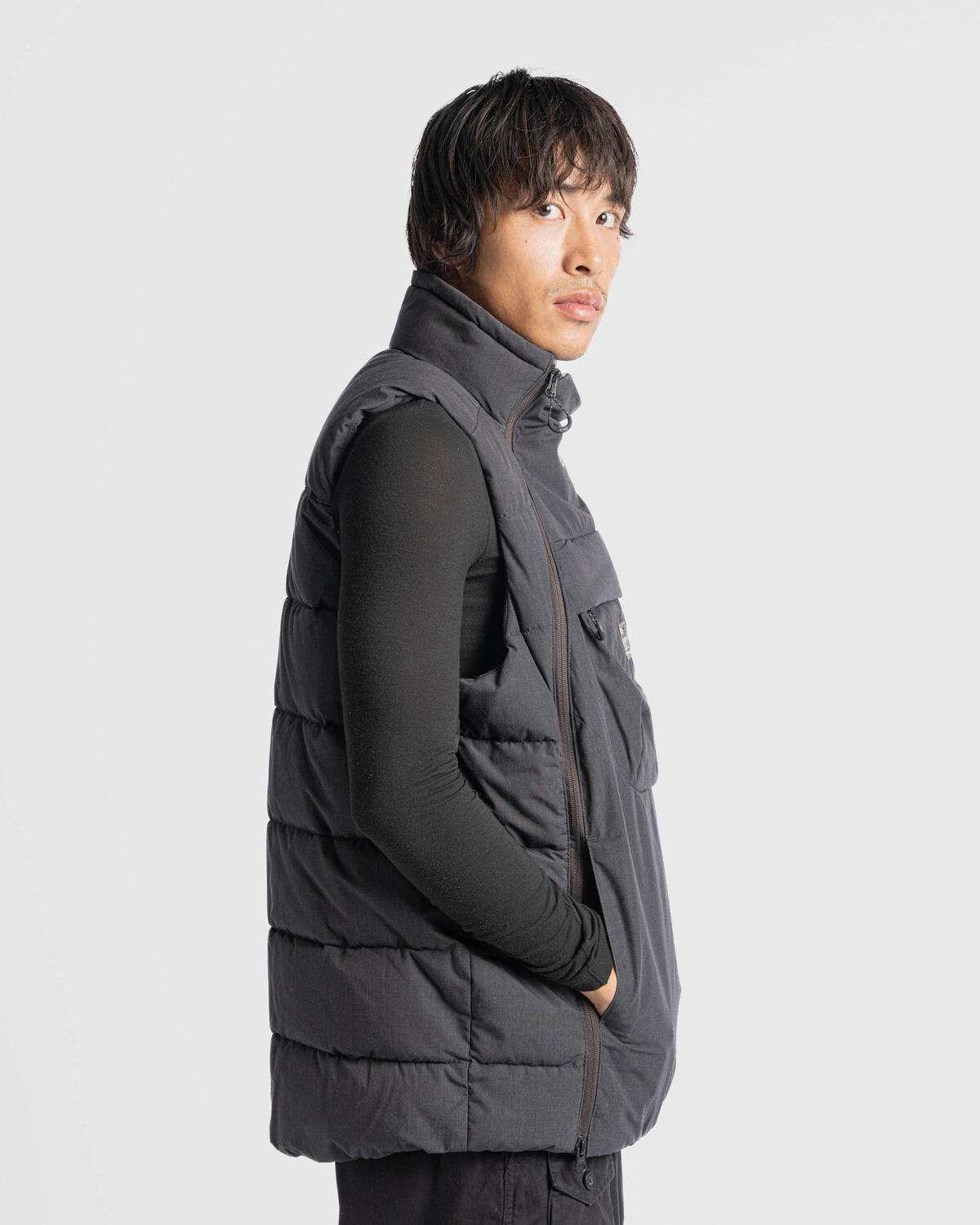 Oakley FGL Puffer Ins Vest - Image 5