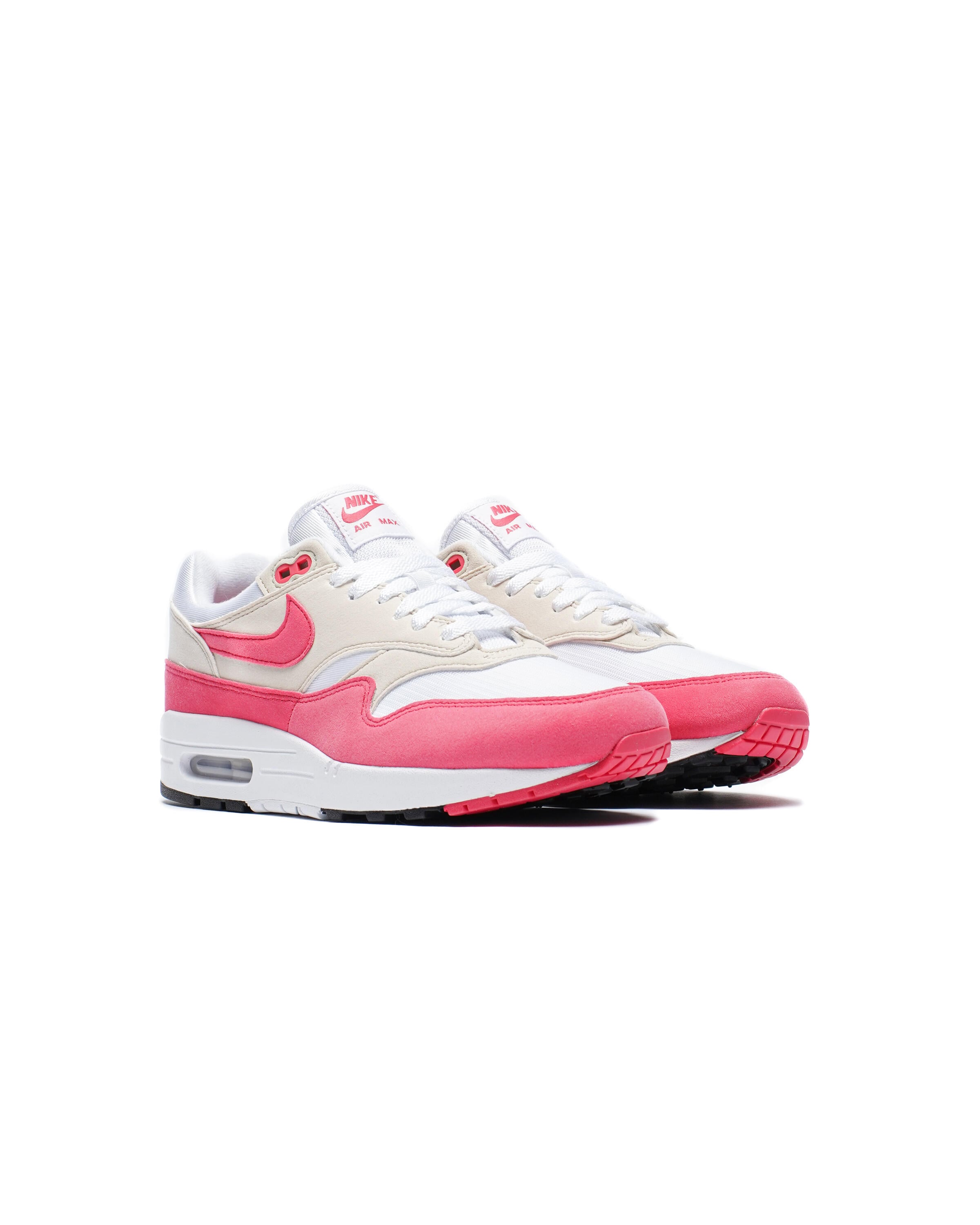 pink nike 110