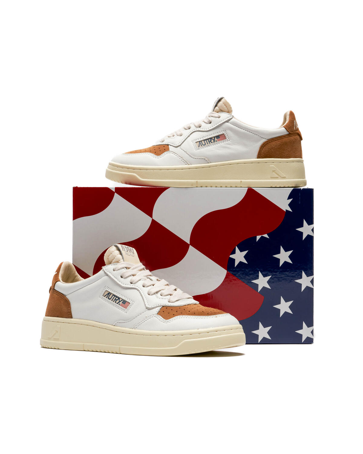 Autry Medalist Low (Women's) - Image 6