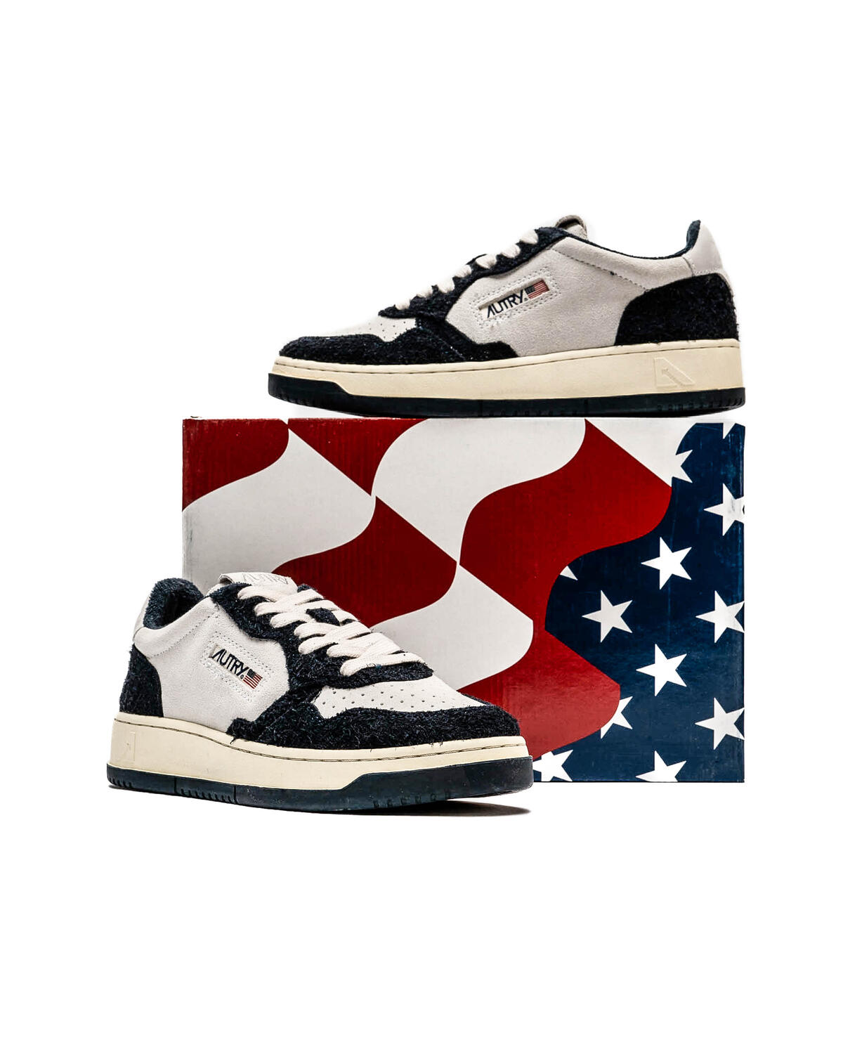 Autry Medalist Low (Women's) - Image 6