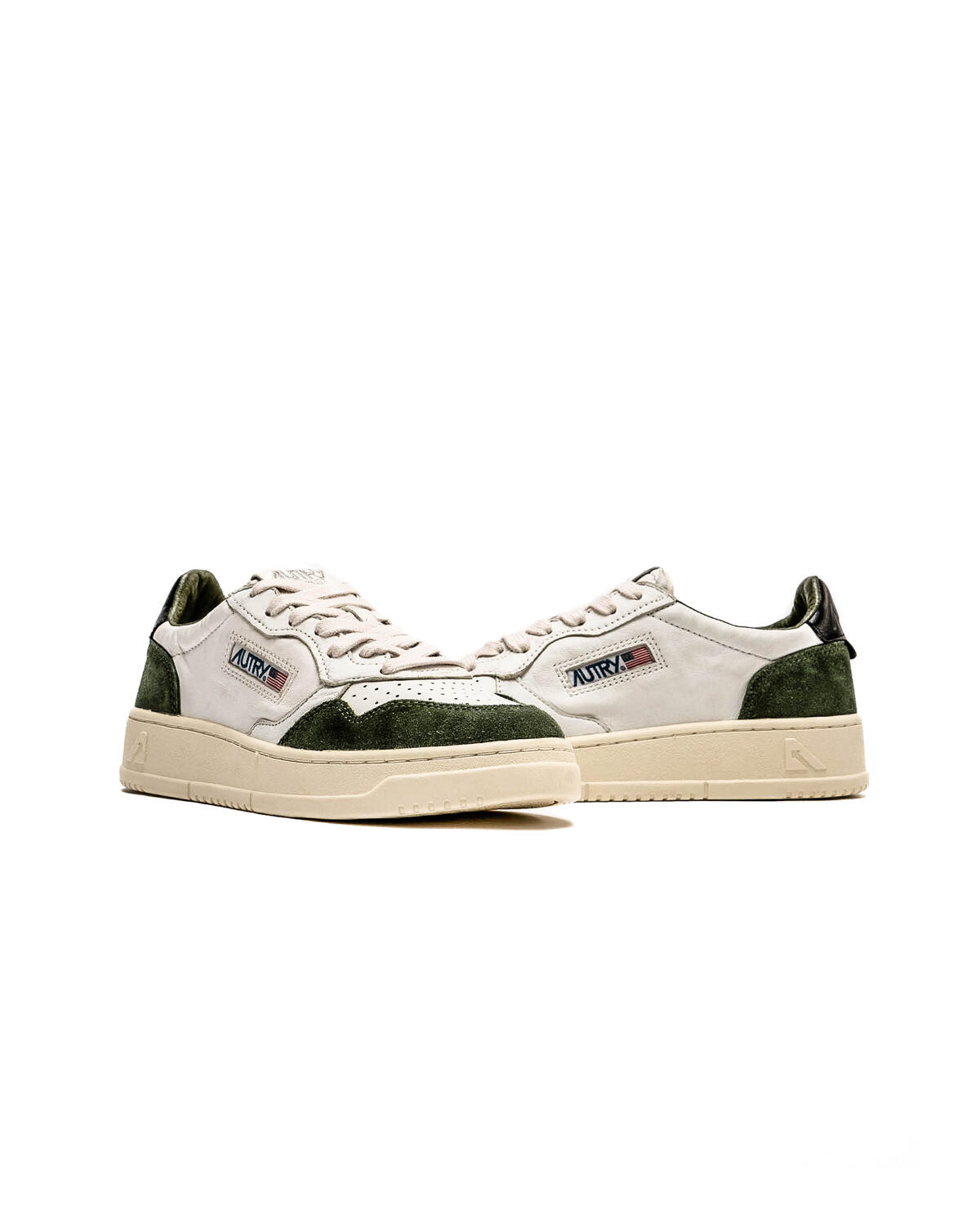 Autry Medalist Low (Women's) - Image 5