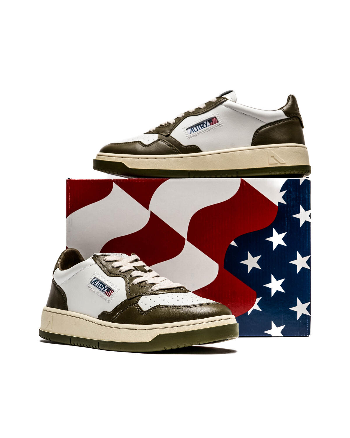 Autry Medalist Low - Image 6