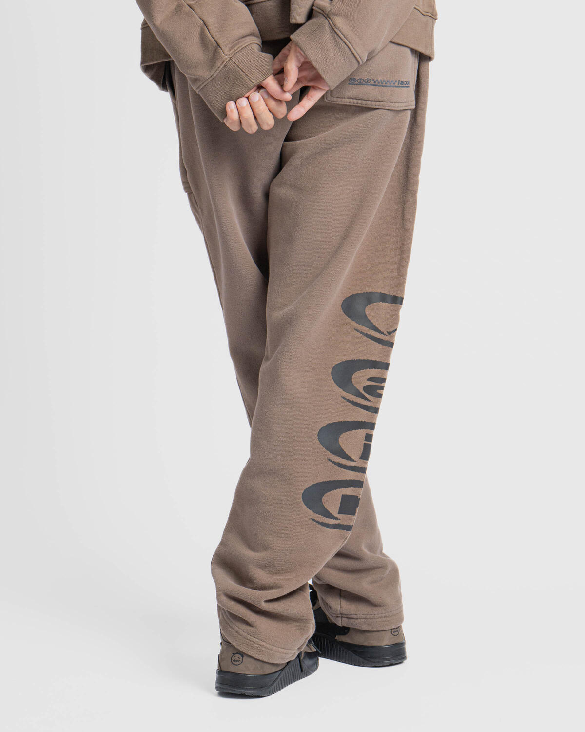 Air Jordan x Travis Scott Cactus Jack Fleece Pants Palomino - Image 10