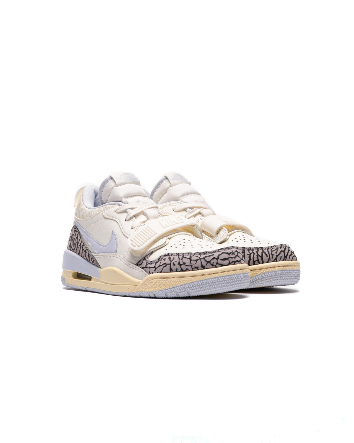 Air Jordan Legacy 312 Low (Women's) - Image 3