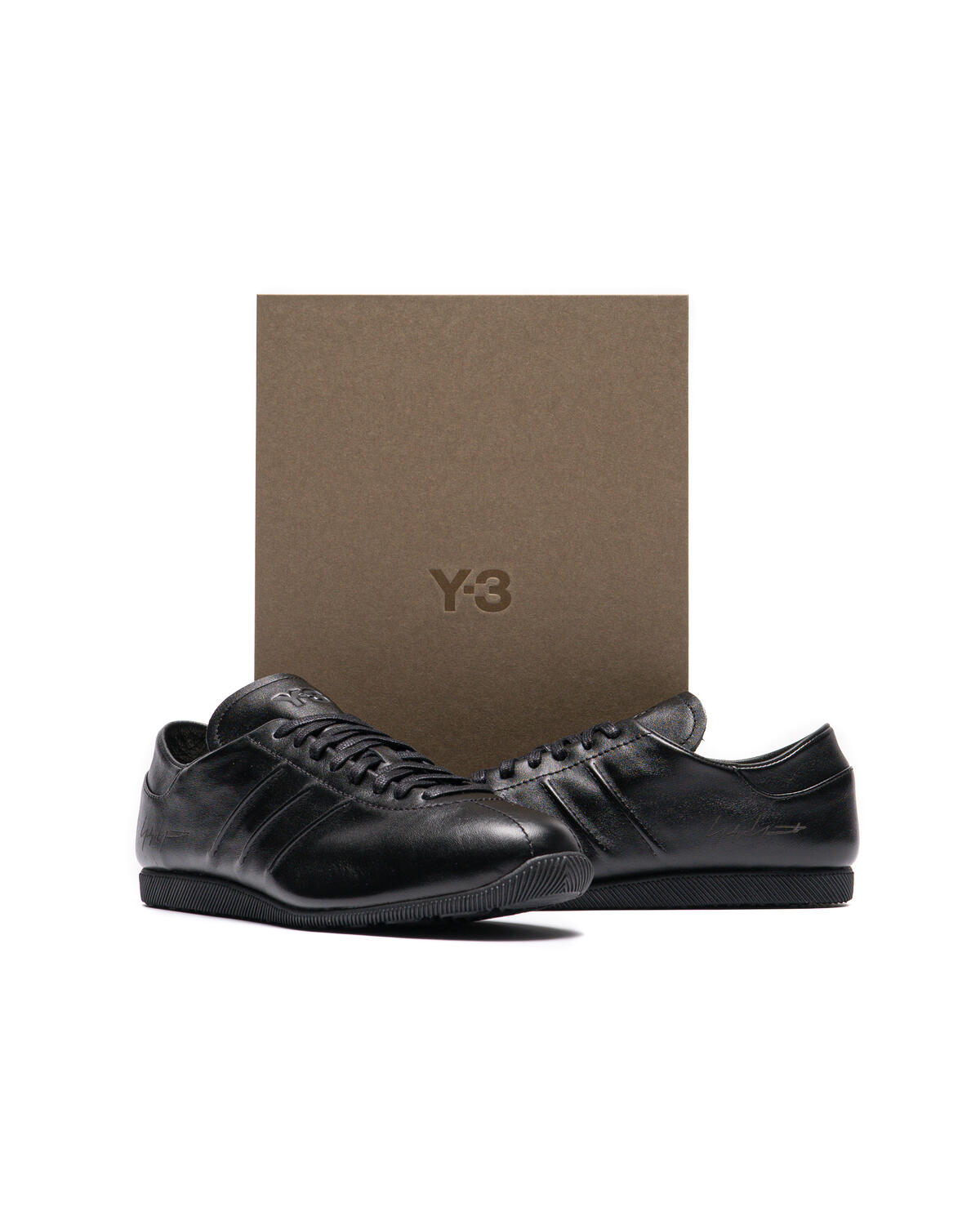 adidas gazelle silver green womens ADIDAS X DINGYUN ZHANG Sneakers DINGYUN ZHANG SAMBA IE3176 Men's Black  Leather
