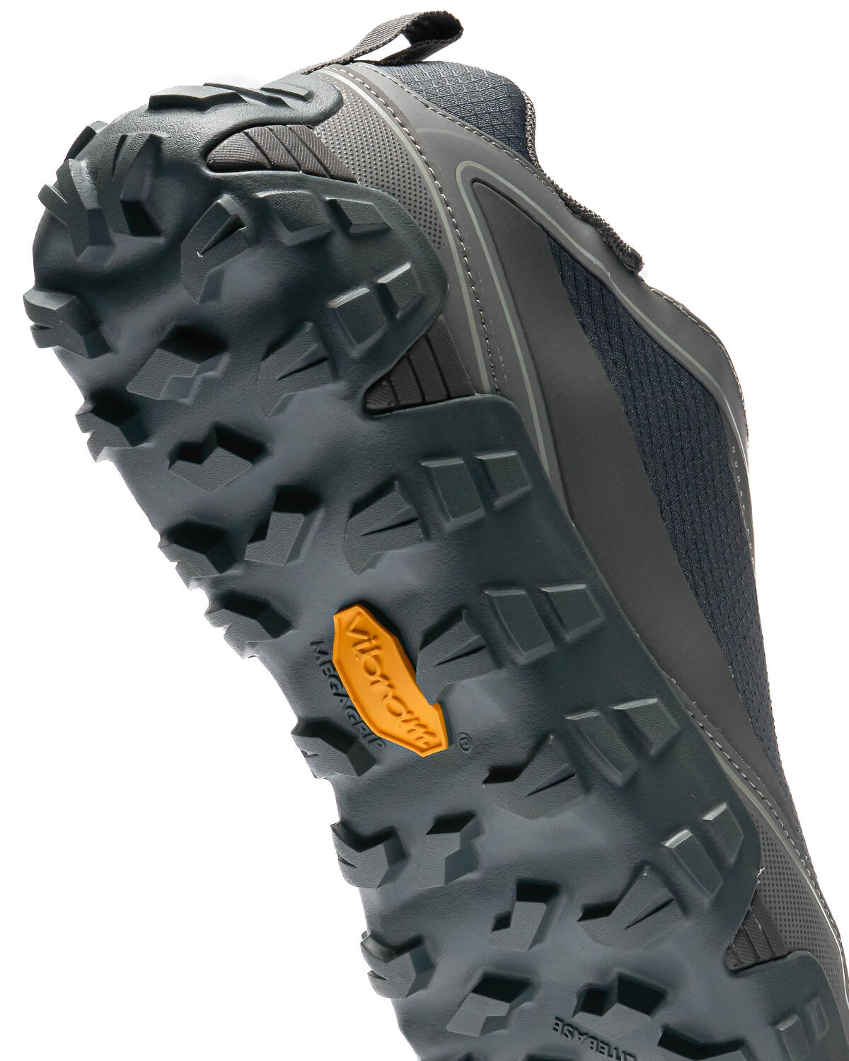 Norse Projects Zip Up Runner Grey - Image 7