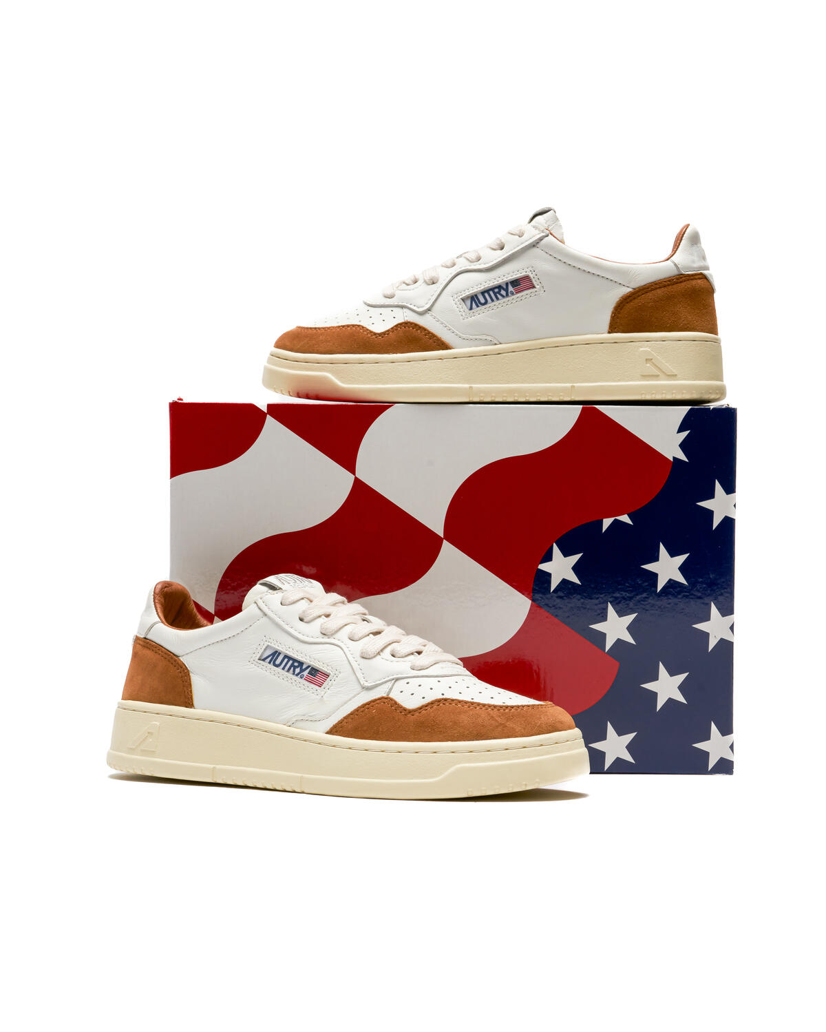 Autry Medalist Low (Women's) - Image 6