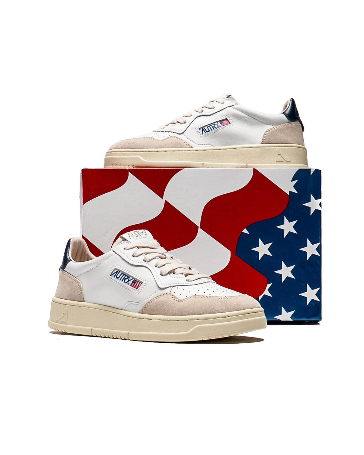 Autry Medalist Low (Women's) - Image 6