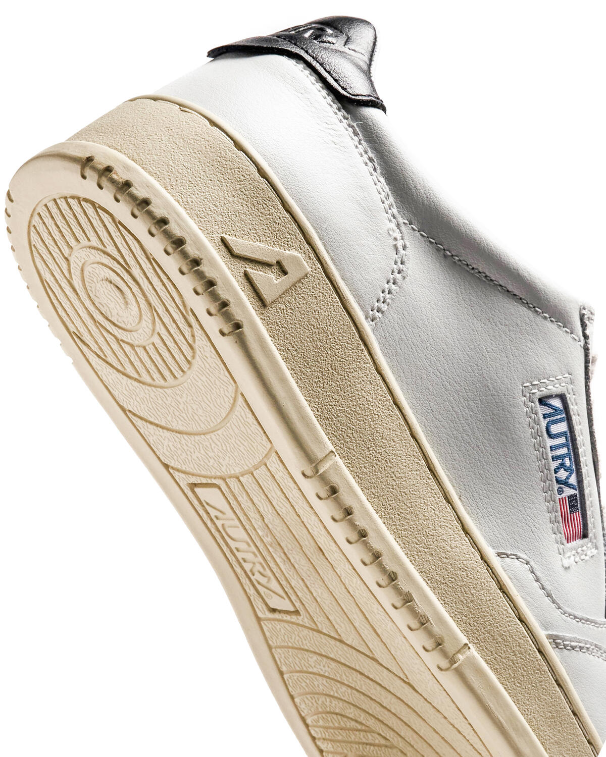 Autry Medalist Low 'Leat White' - Image 14