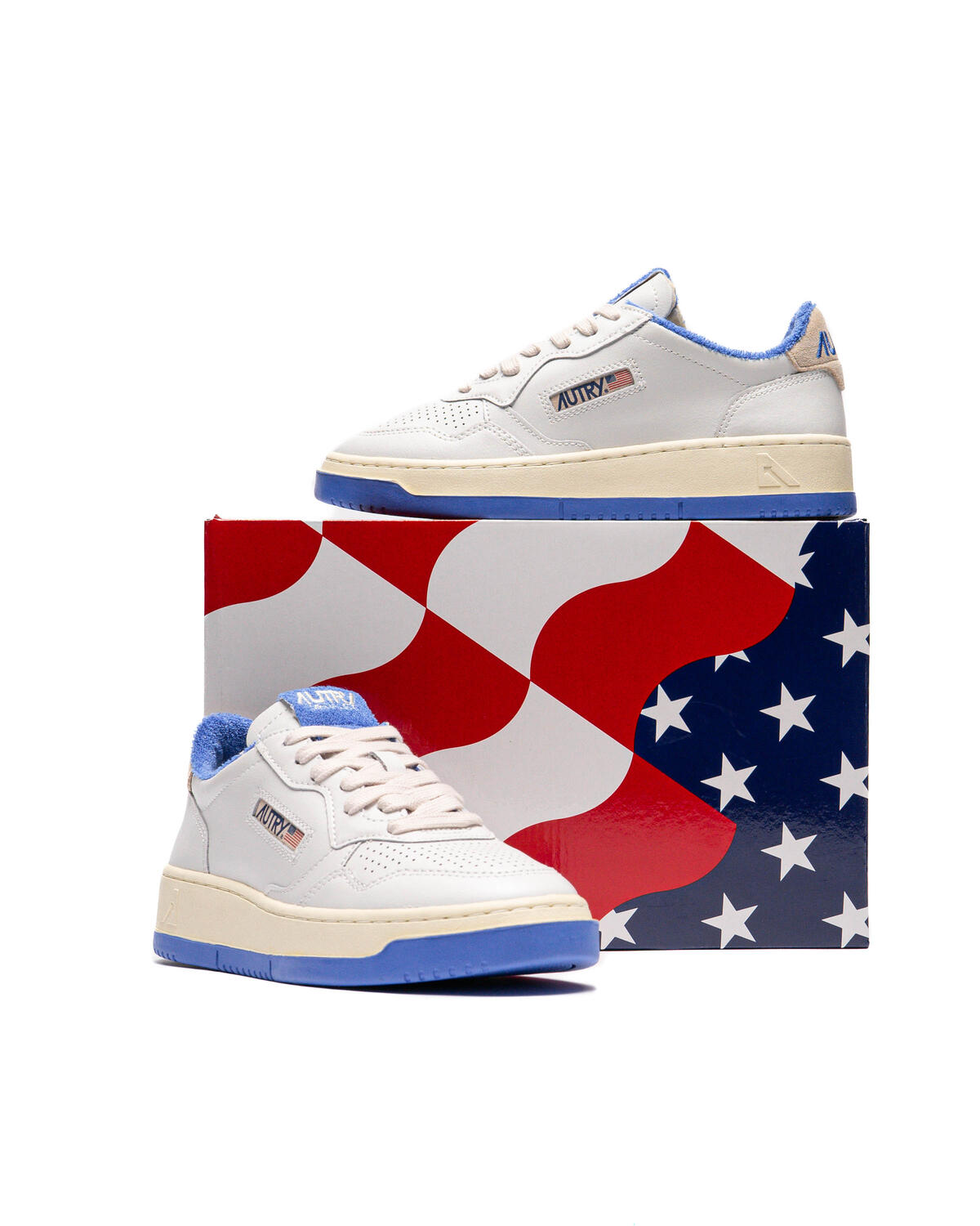 Autry Medalist Low (Women's) - Image 6