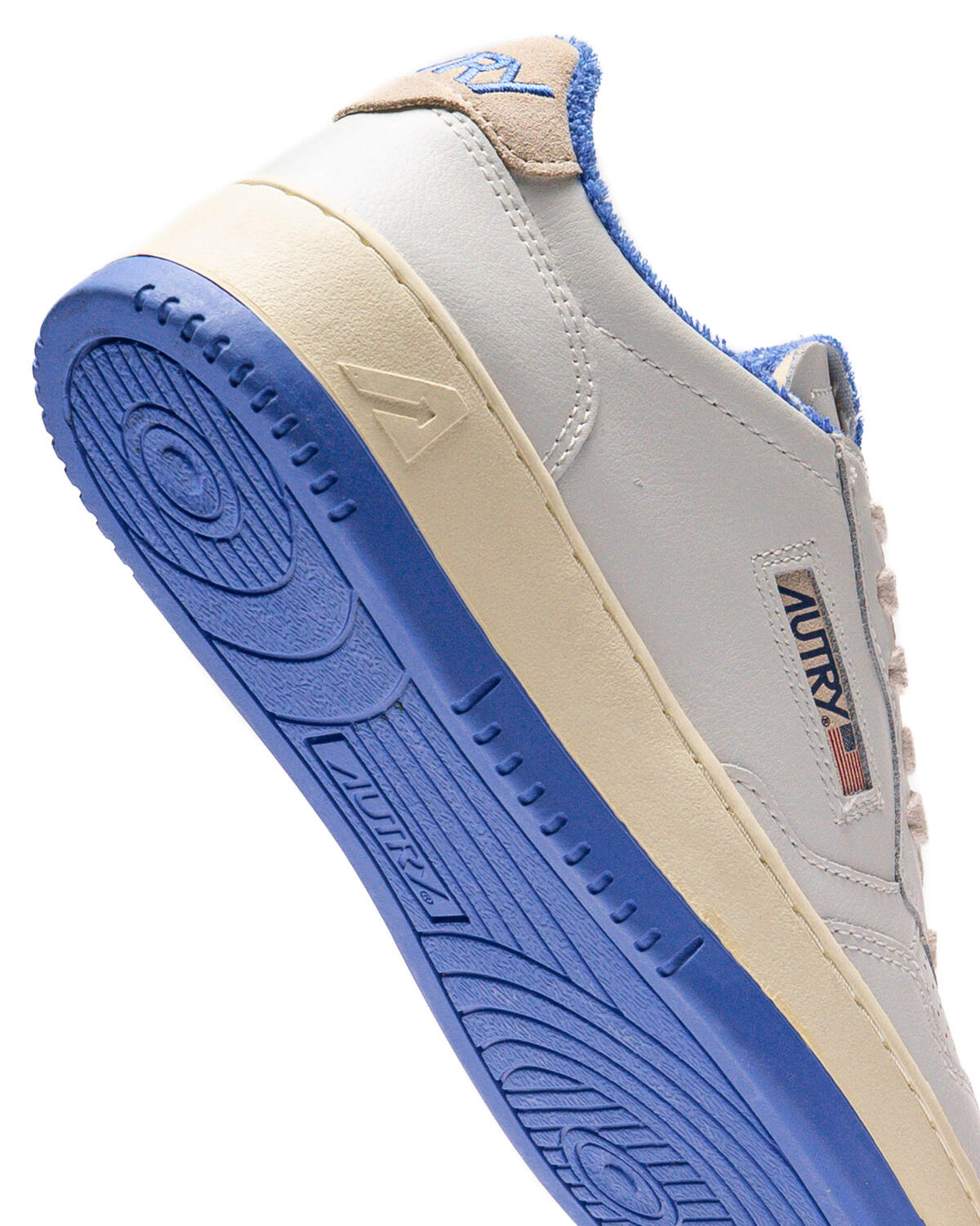 Autry Medalist Low (Women's) - Image 7