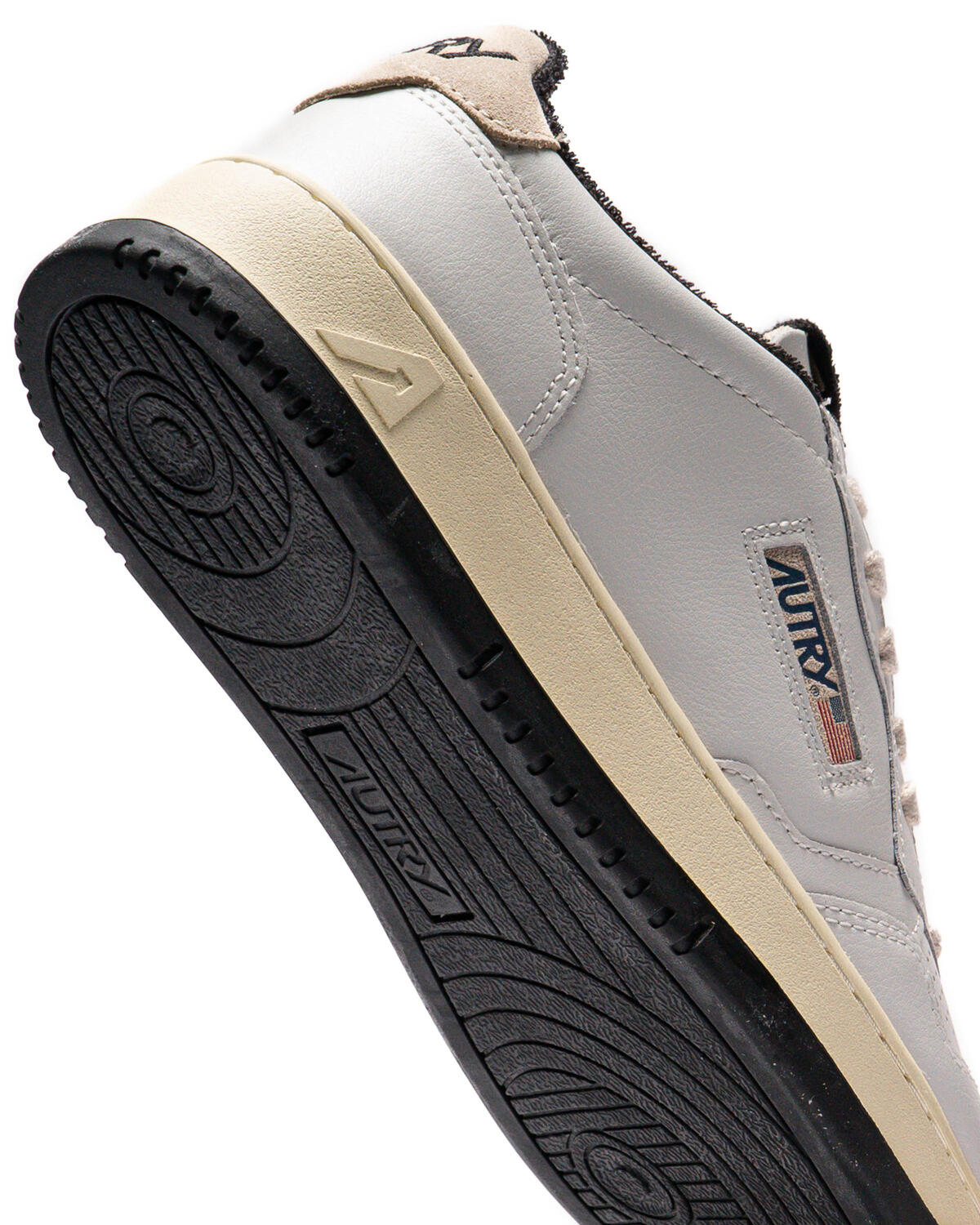 Autry Medalist Low - Image 7