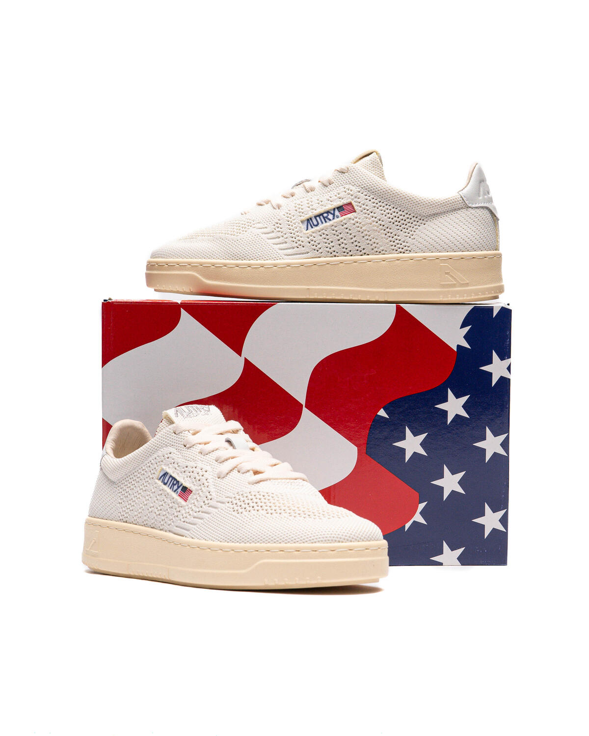 Autry Action Shoes Easeknit Low - Image 6