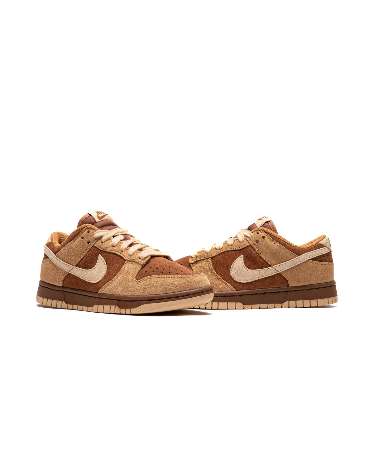 Nike Wmns Dunk Low - Image 5