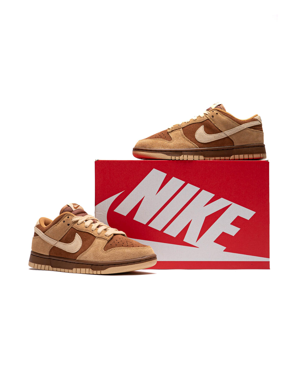 Nike Wmns Dunk Low - Image 6