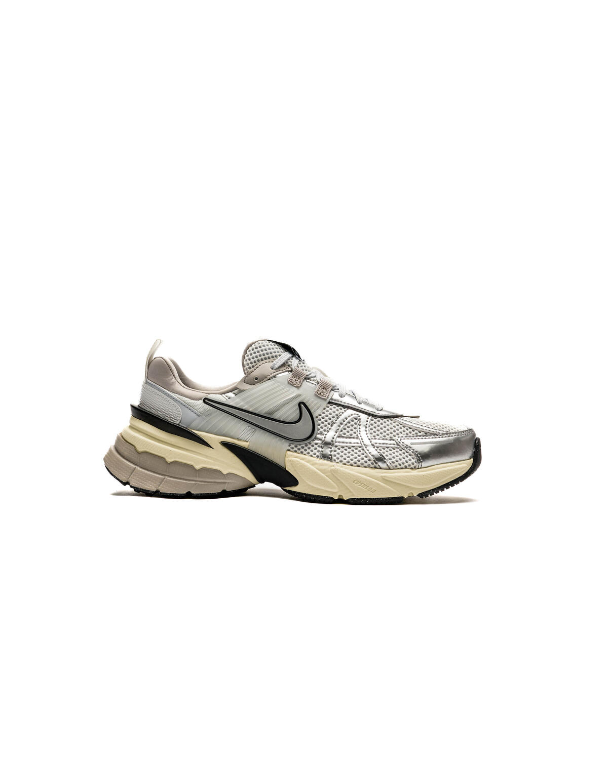 Nike V2k Run - Summit White/Metallic Silver (Women's) - Image 27