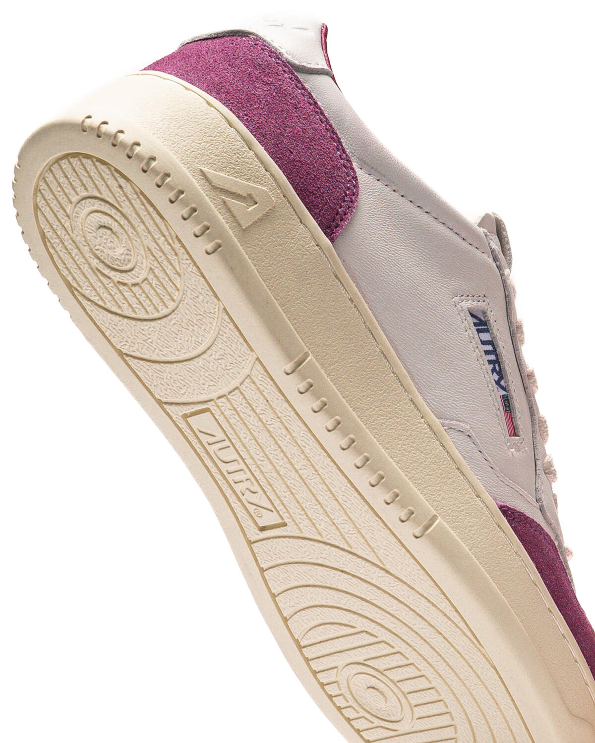 Autry Medalist W *Goat / Suede* (Women's) - Image 14