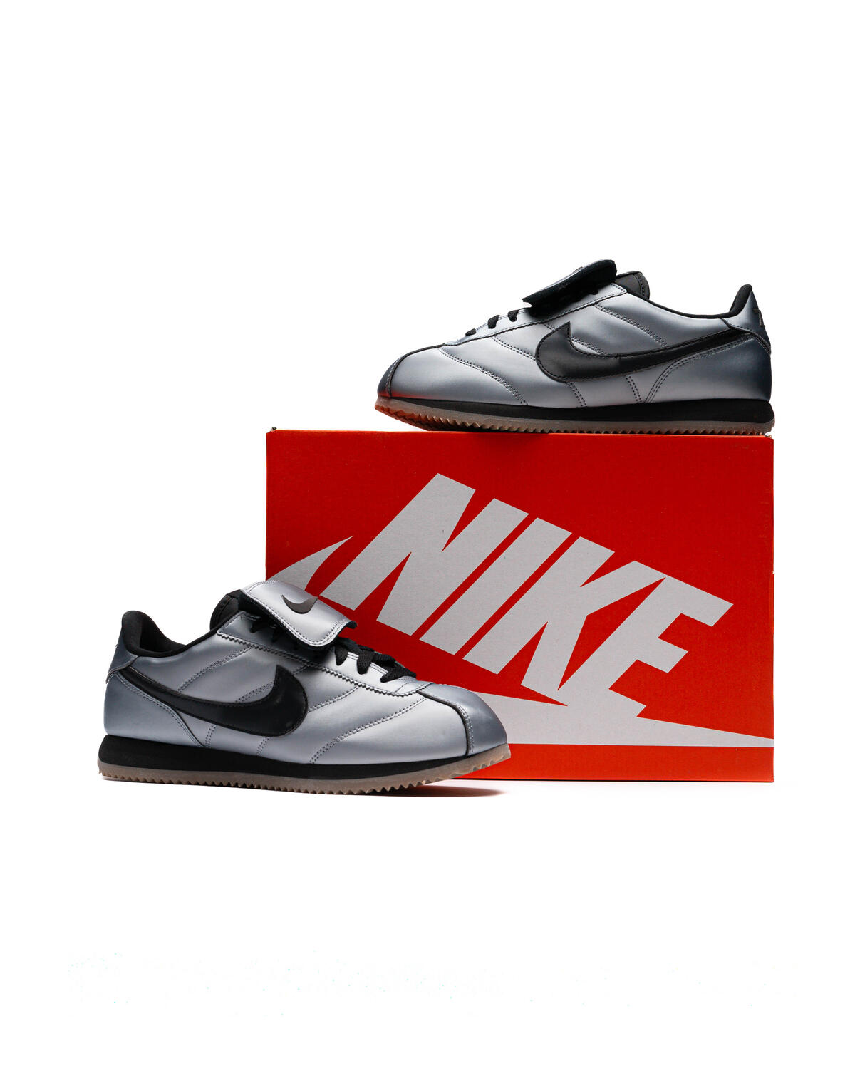 Nike Cortez Leather SE Metallic Cool Grey - Image 18