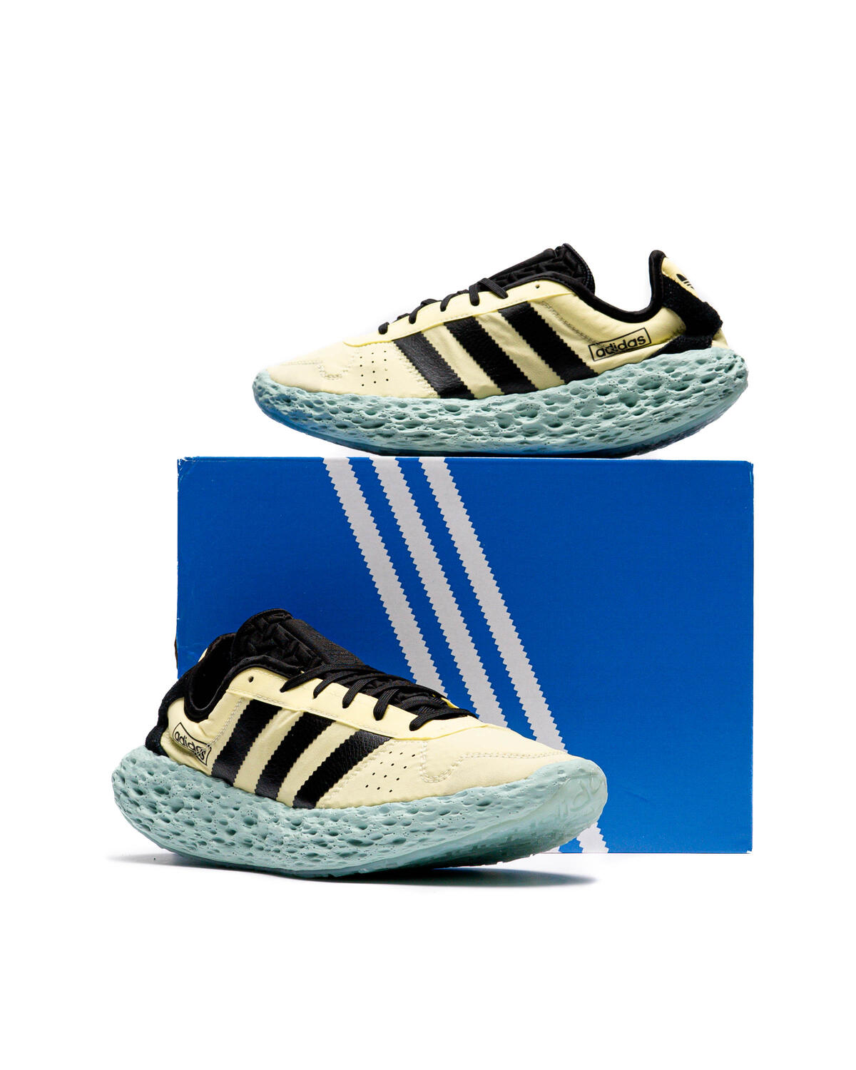 Adidas Zponge Ice Yellow/Core Black/Focus Blue - Image 17