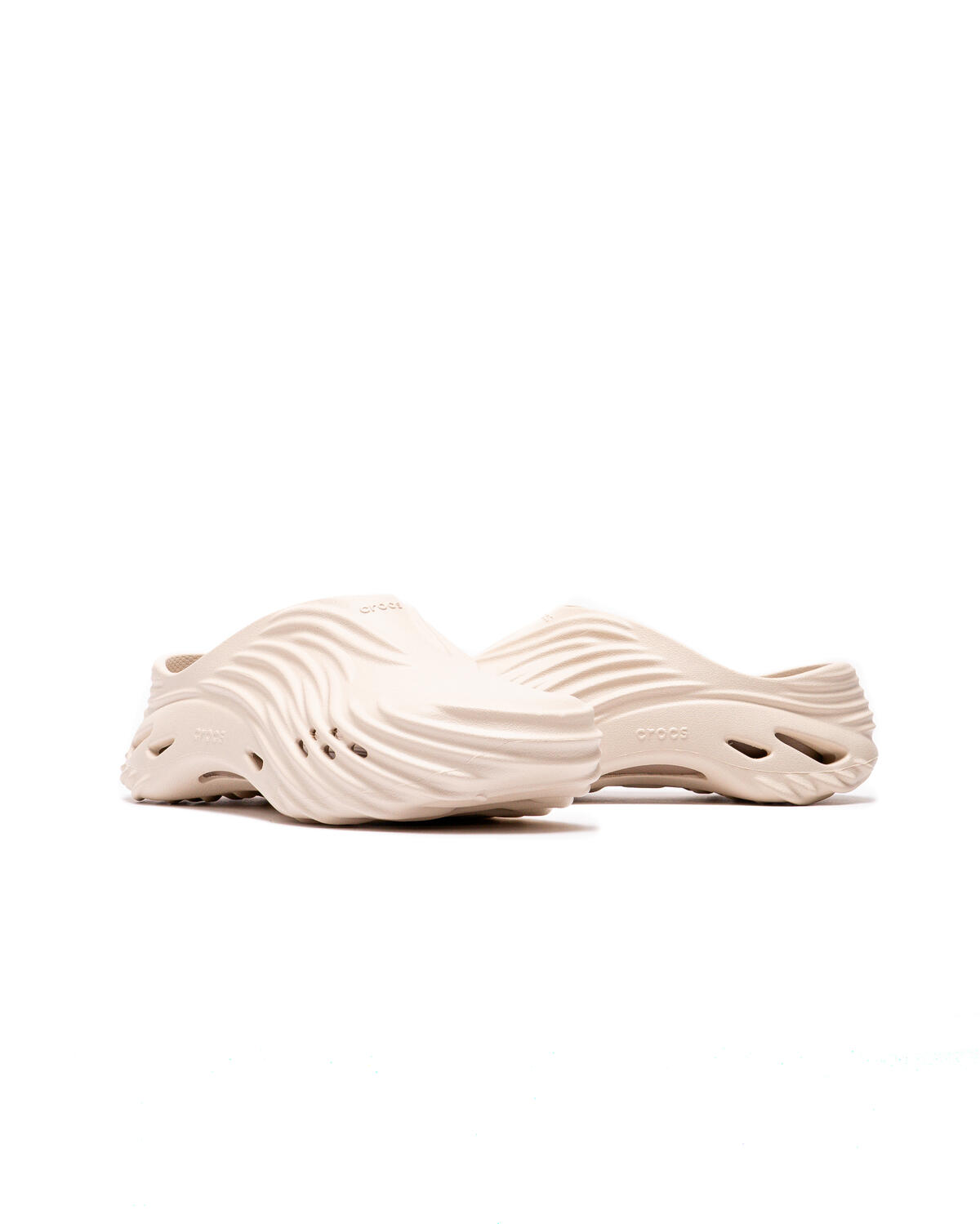 Crocs Echo Wave (Almond Tint) - Image 14