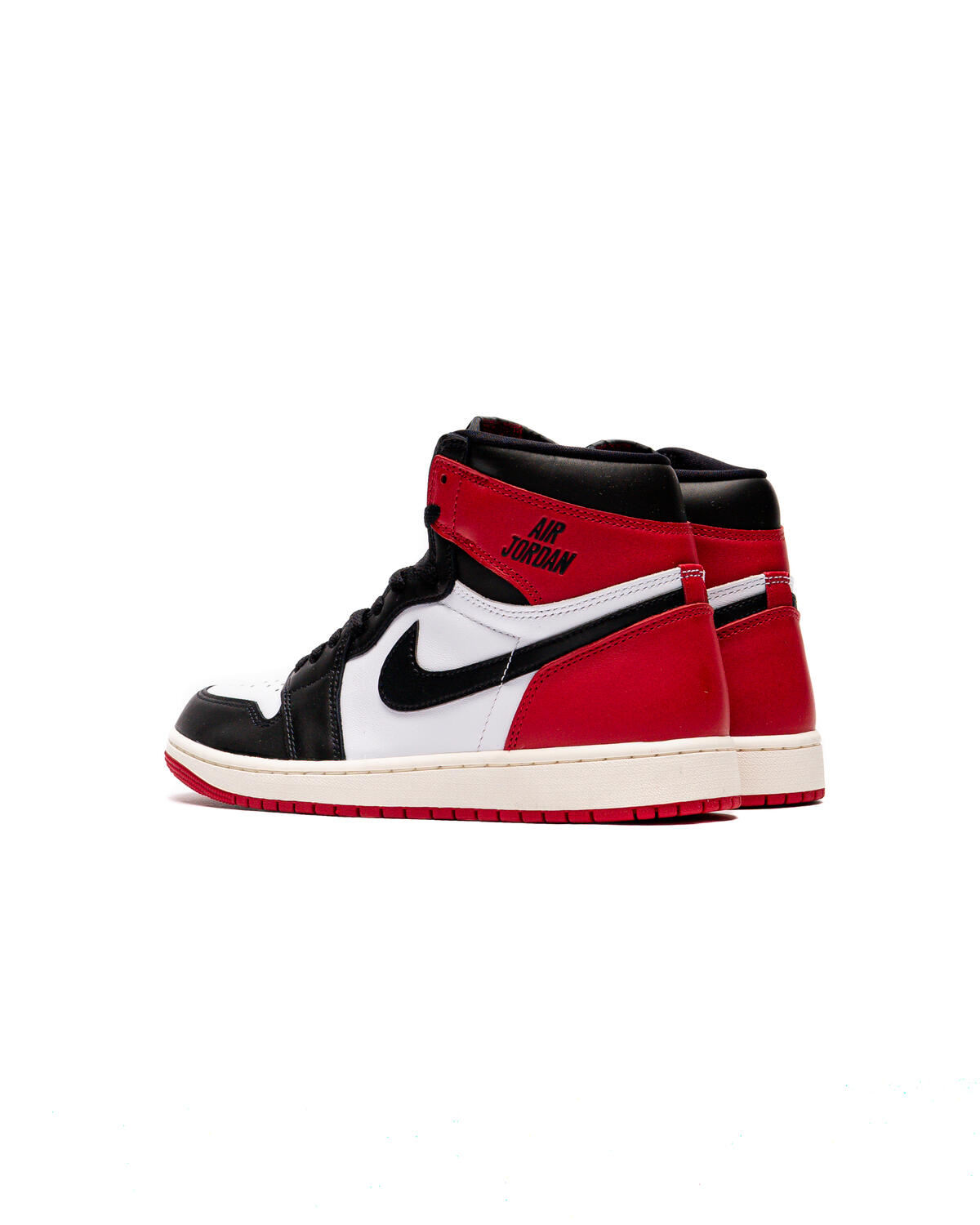 Air Jordan Retro High OG 'Black Toe Reimagined' DZ5485-106