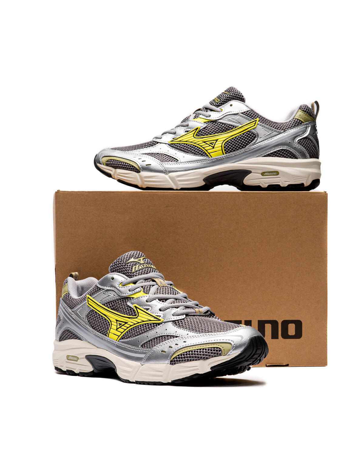 Mizuno MXR Sneakers - Snow / White / Bistro Green / Silver - Image 6