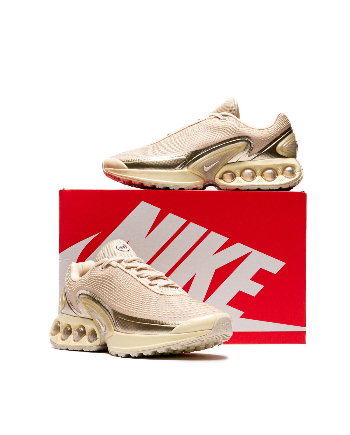 team gold air max 270