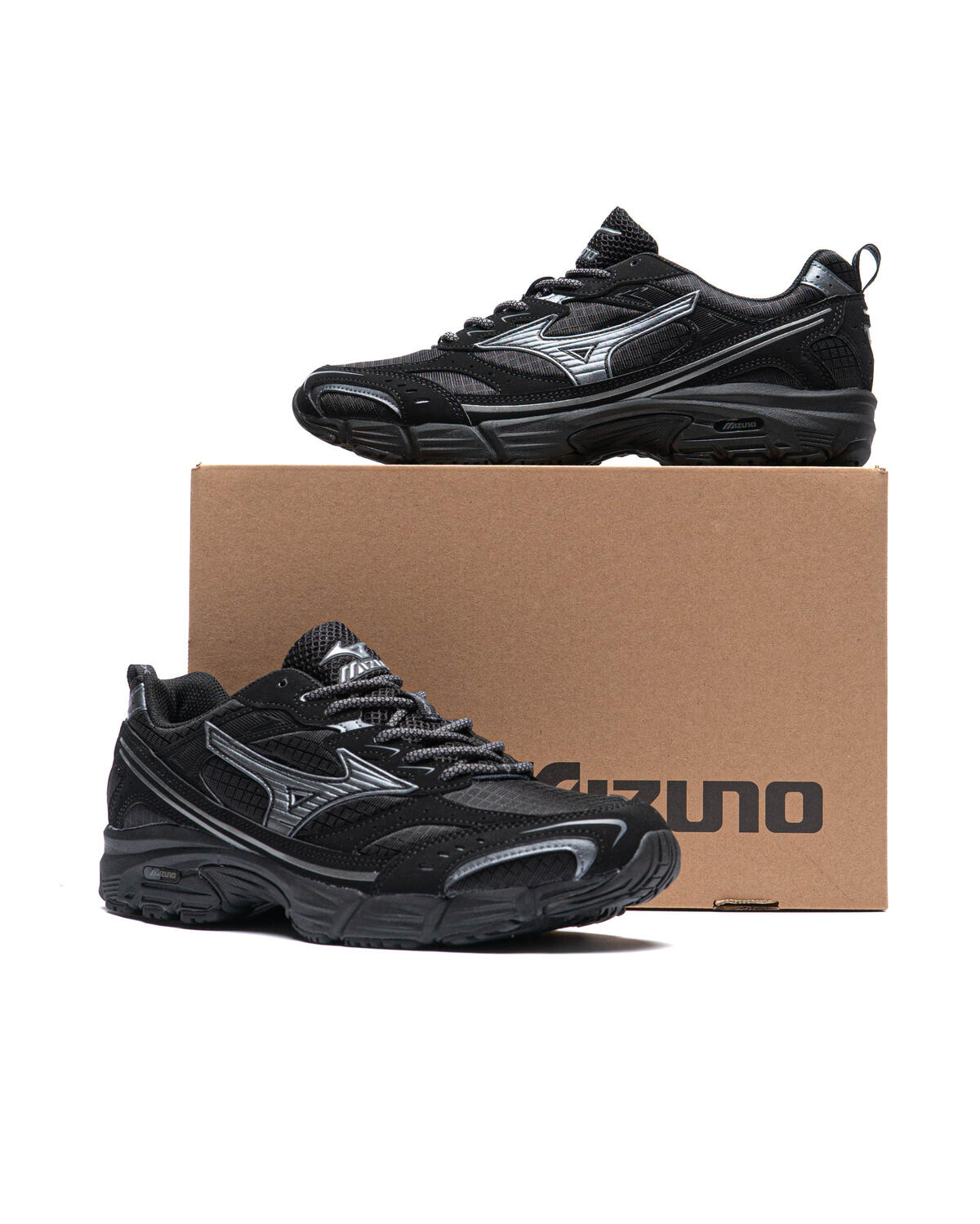 Mizuno MXR Tech Black (Women's) - Image 20