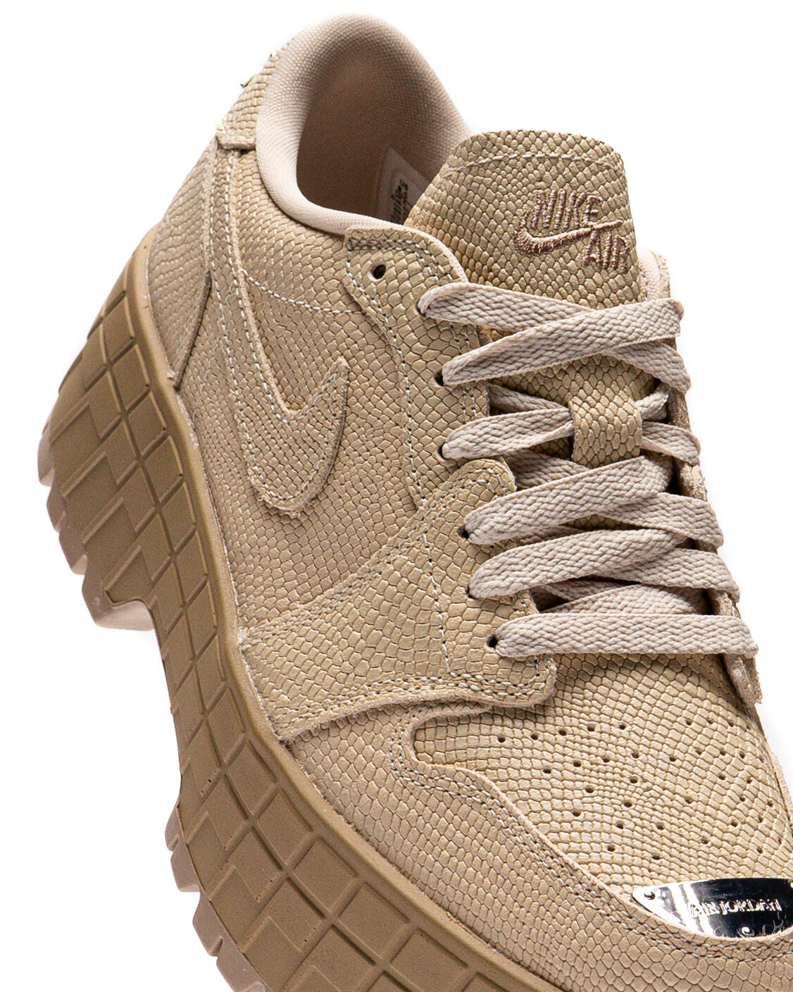 Air Jordan Women's 1 Brooklyn Low Rattan - Image 13