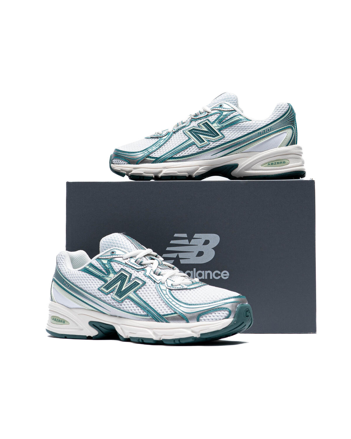 New Balance U740 White/Marsh Green/White Teal - Image 25