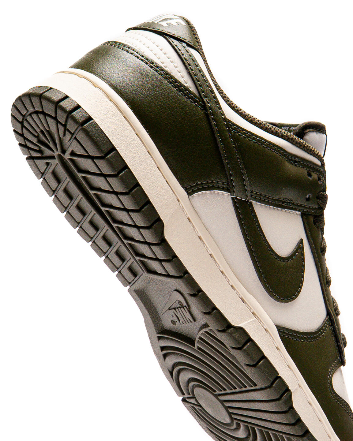 Nike Dunk Low 'Cargo Khaki' - Image 16