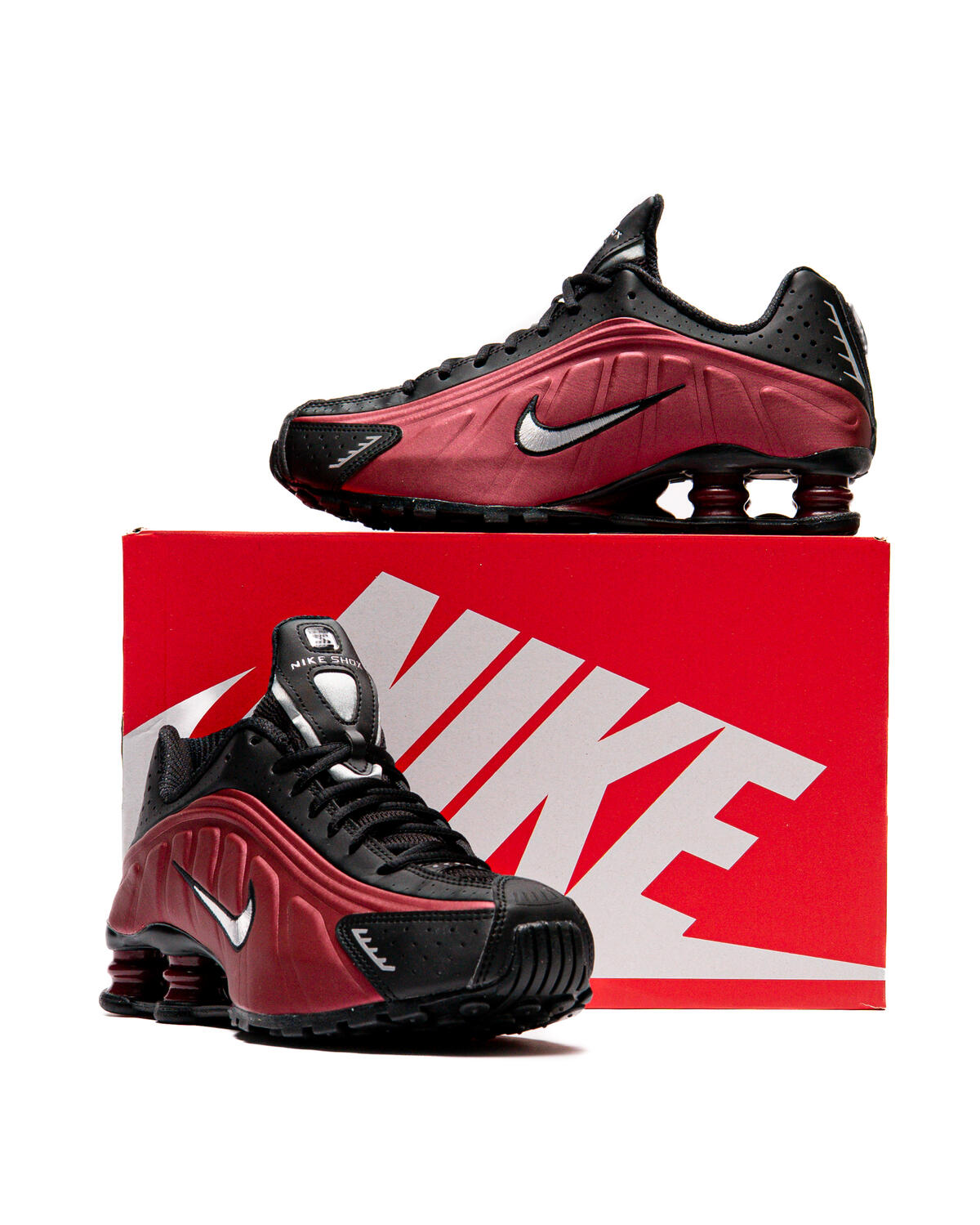 Nike Shox R4 Red / Black (Women's) - Image 30