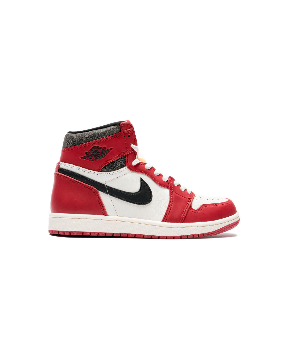 Air Jordan 1 Retro High OG 'Varsity Red' - Image 21