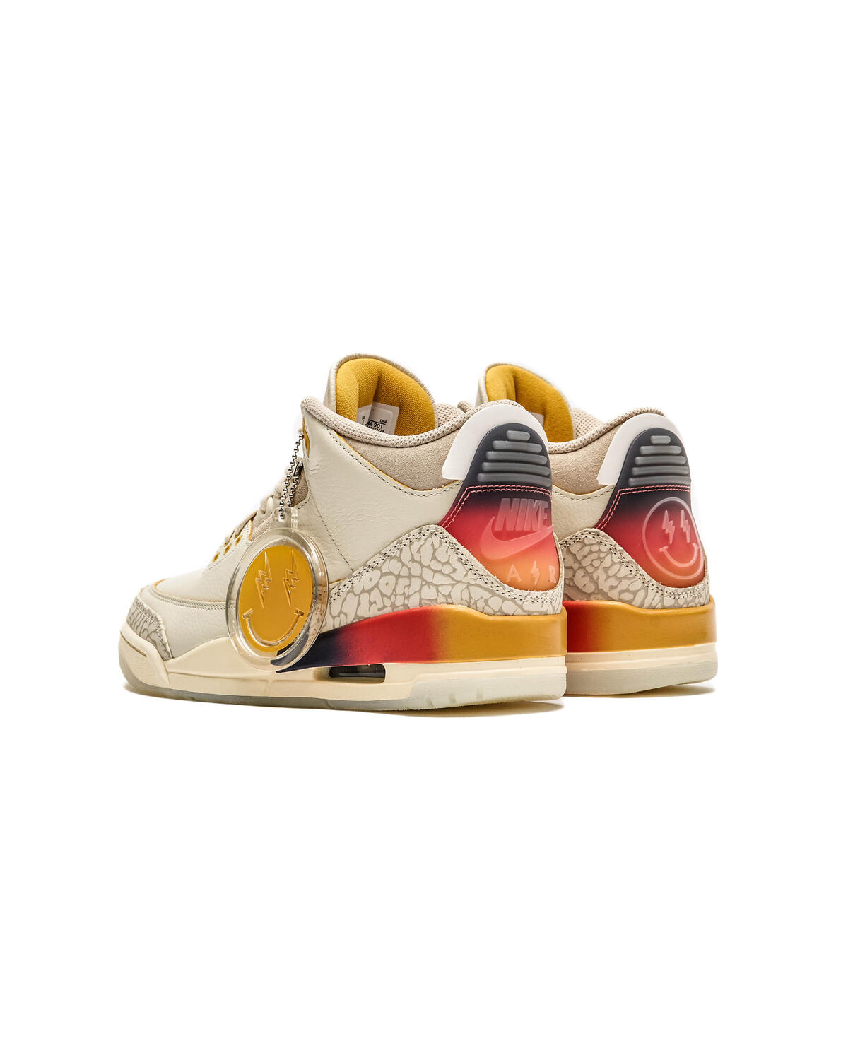 Nike x J Balvin Air Jordan 3 Retro SP - Medellín Sunset - Image 15