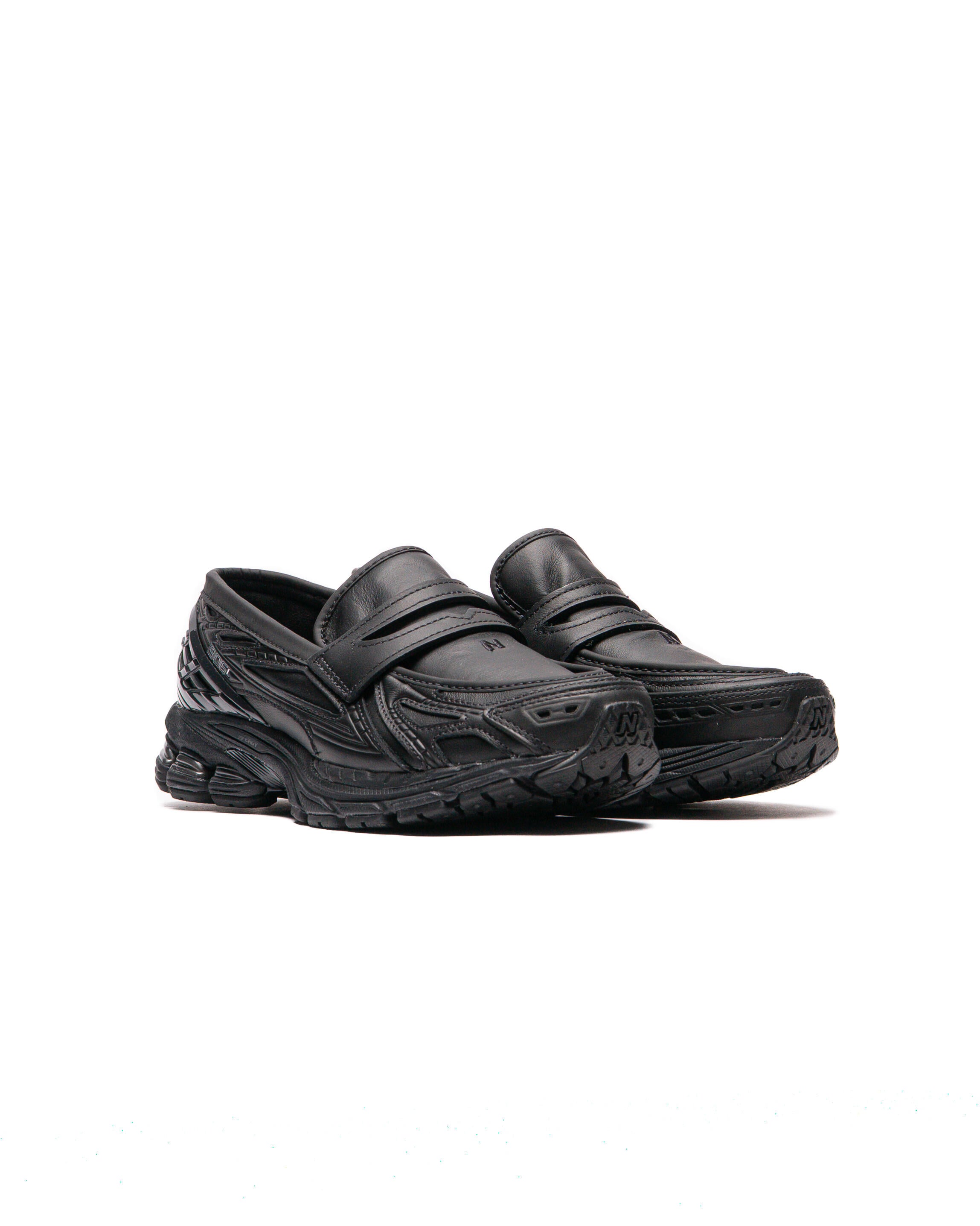 new-balance-1906l-loafer-black 