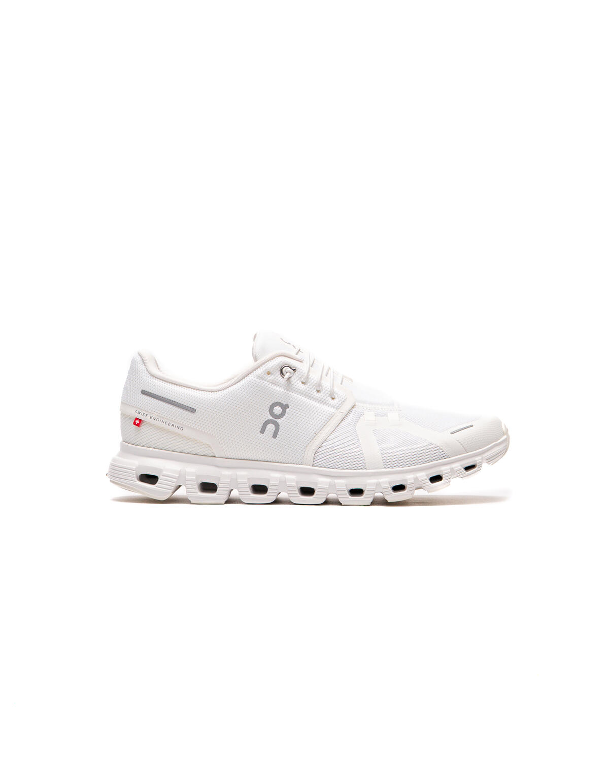 On Running Cloud 6 - White / White - Image 44