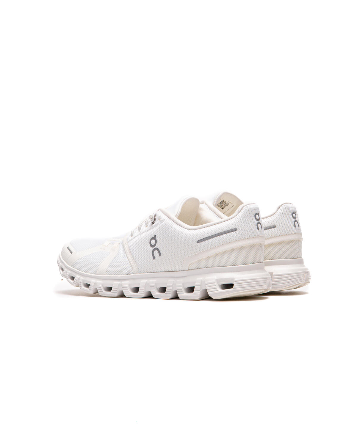 On Running Cloud 6 - White / White - Image 46
