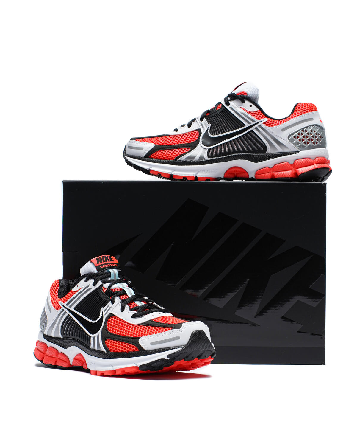 Nike Vomero 5 Bright Crimson/Black/Glacier Ice - Image 28
