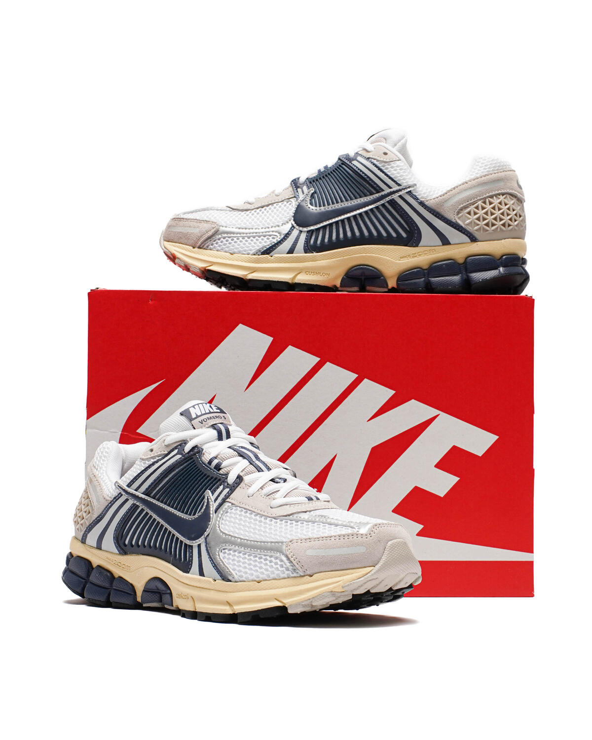 Nike Zoom Vomero 5 White/Thunder Blue-Cream - Image 39