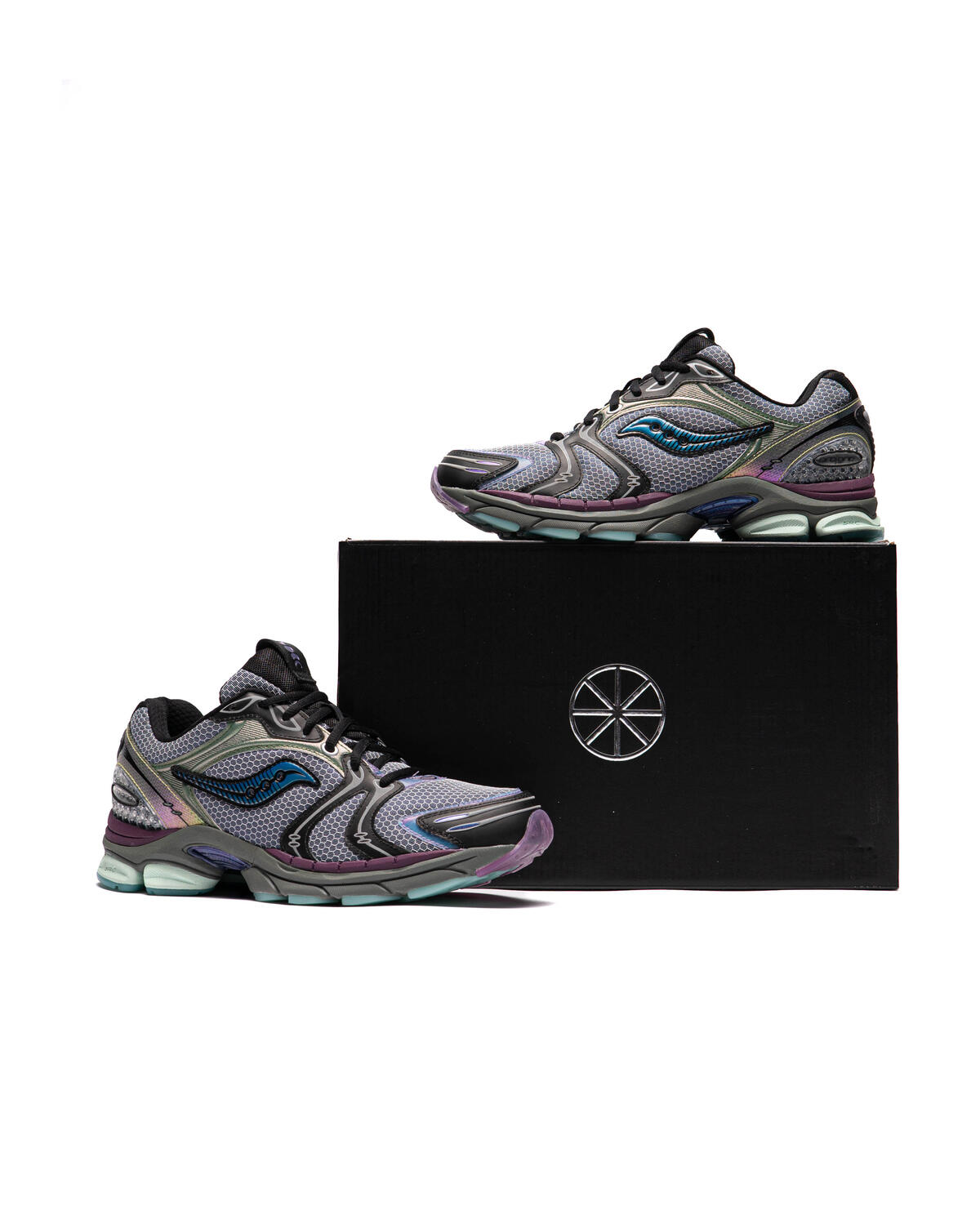 Saucony Progrid Triumph 4 'Winter Solstice' - Image 6