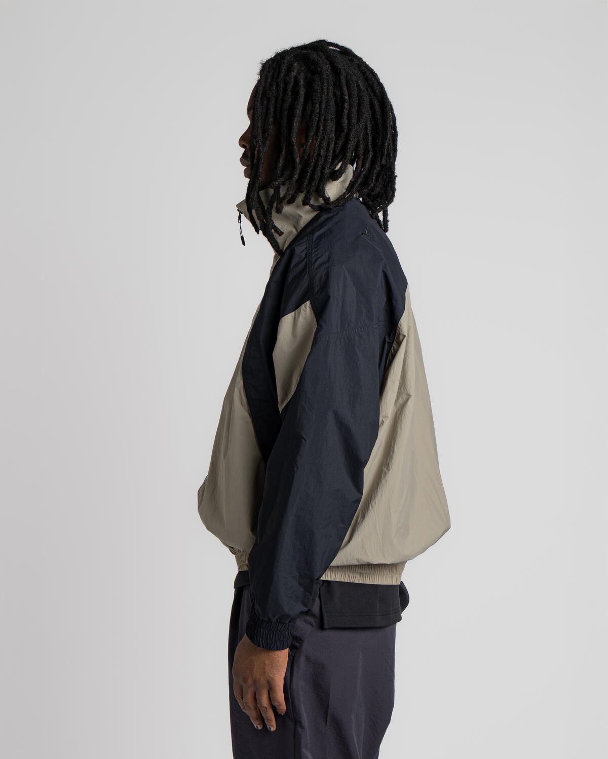 Mizuno Light Windbreaker Jacket - Image 5