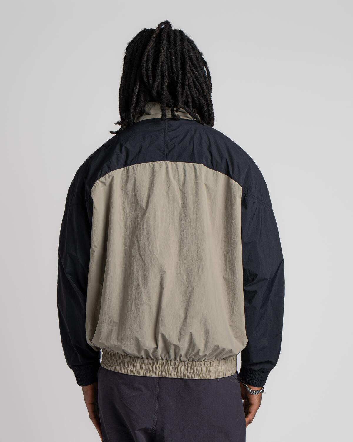 Mizuno Light Windbreaker Jacket - Image 6