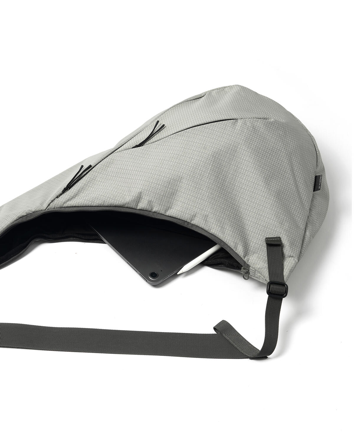 Sealson Crossbody Bag - Image 5