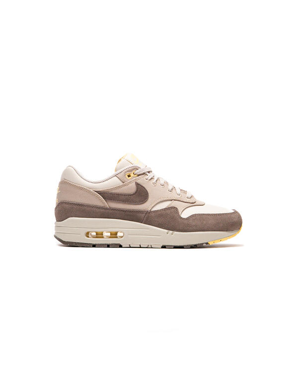 beige air max 1