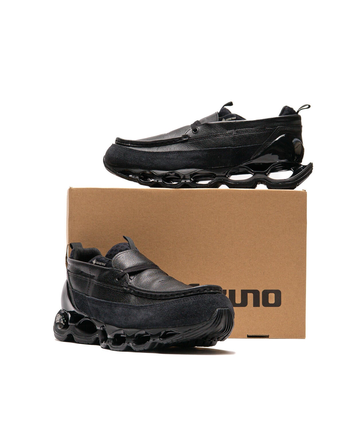 mizuno-wave-prophecy-moc-gore- 